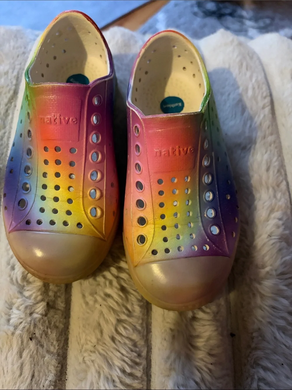 Native Kids Slip-On Water Shoes in Rainbow Fade - 9